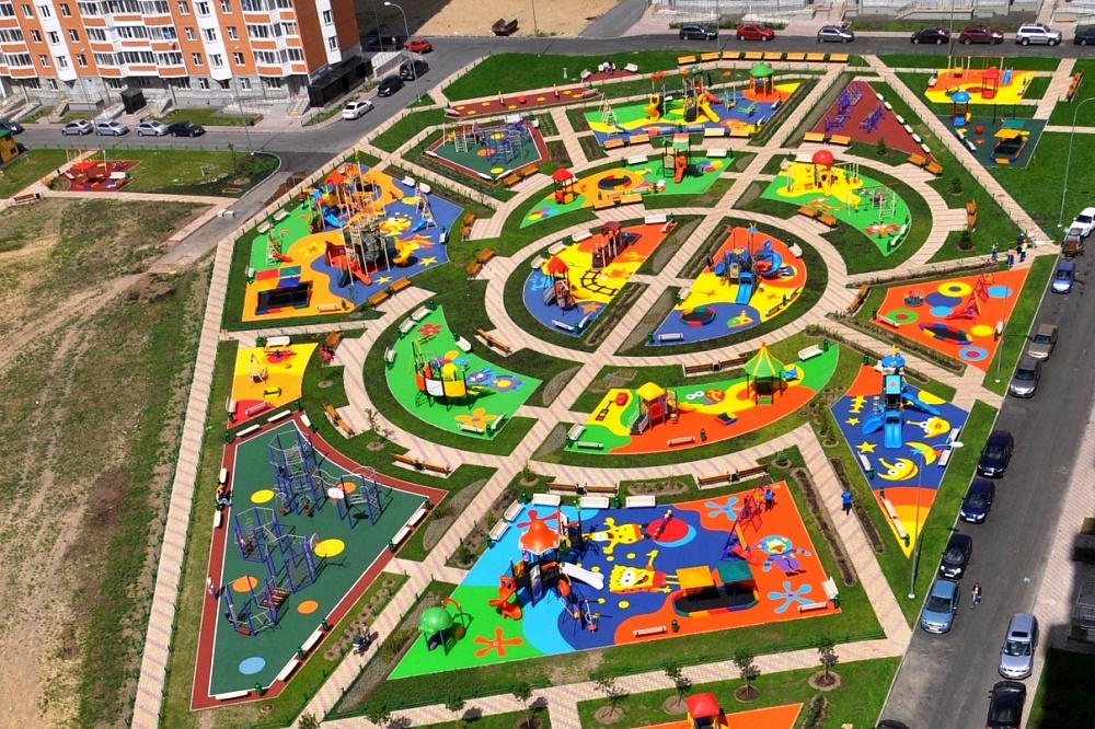 Детская площадка (покрытие из EPDM-крошки)